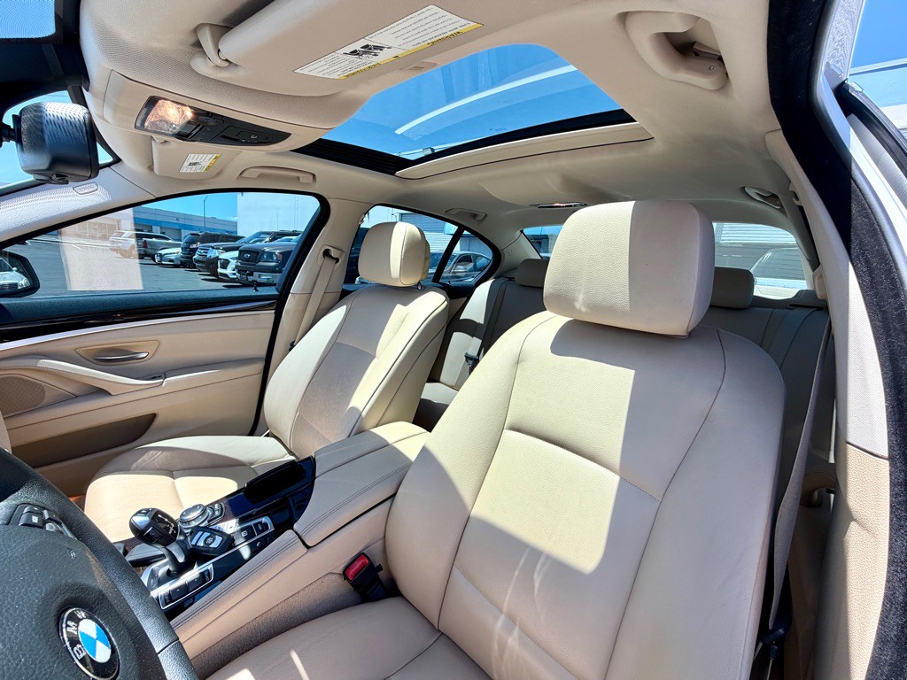 2012 BMW 5 Series Image 13