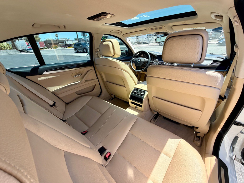 2012 BMW 5 Series Image 20