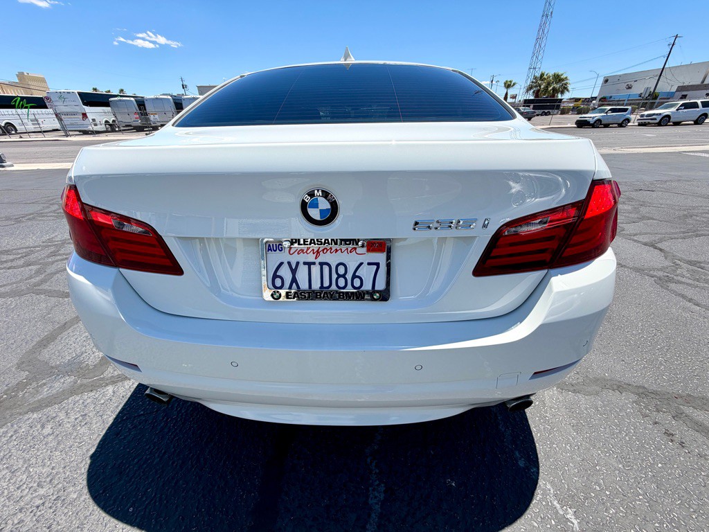 2012 BMW 5 Series Image 27