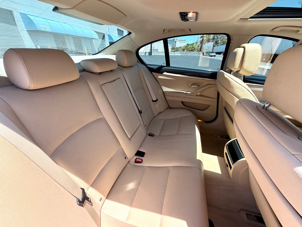 2012 BMW 5 Series Image 43