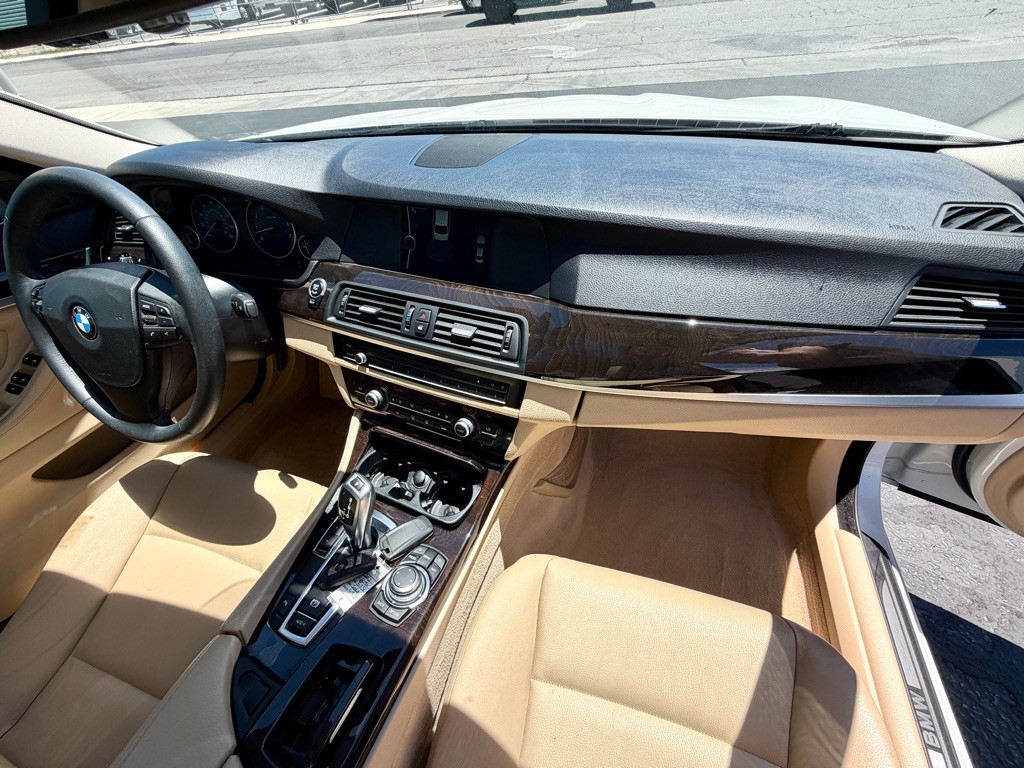 2012 BMW 5 Series Image 45