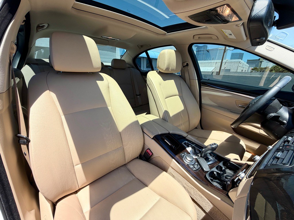 2012 BMW 5 Series Image 46