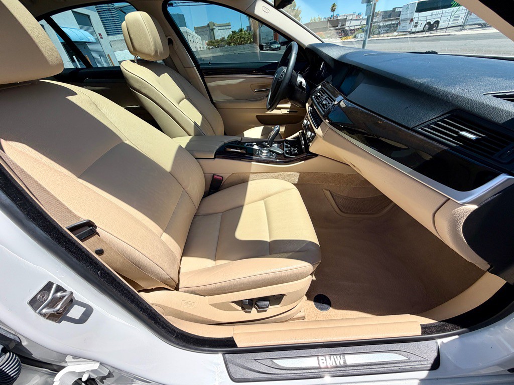 2012 BMW 5 Series Image 47
