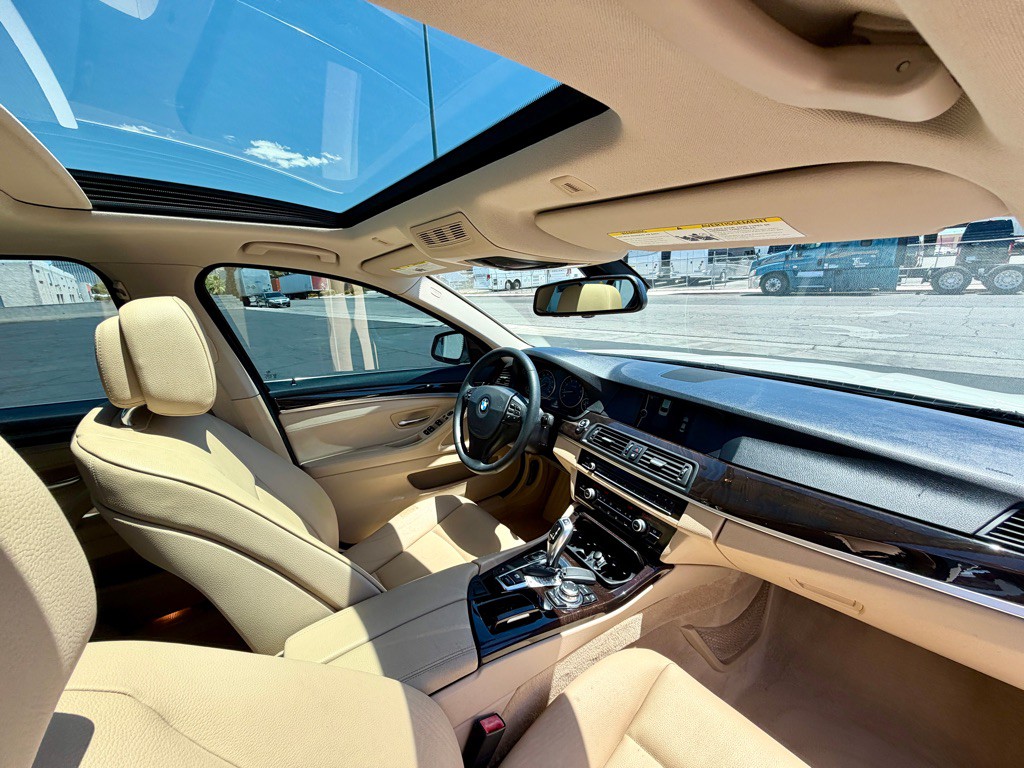 2012 BMW 5 Series Image 48