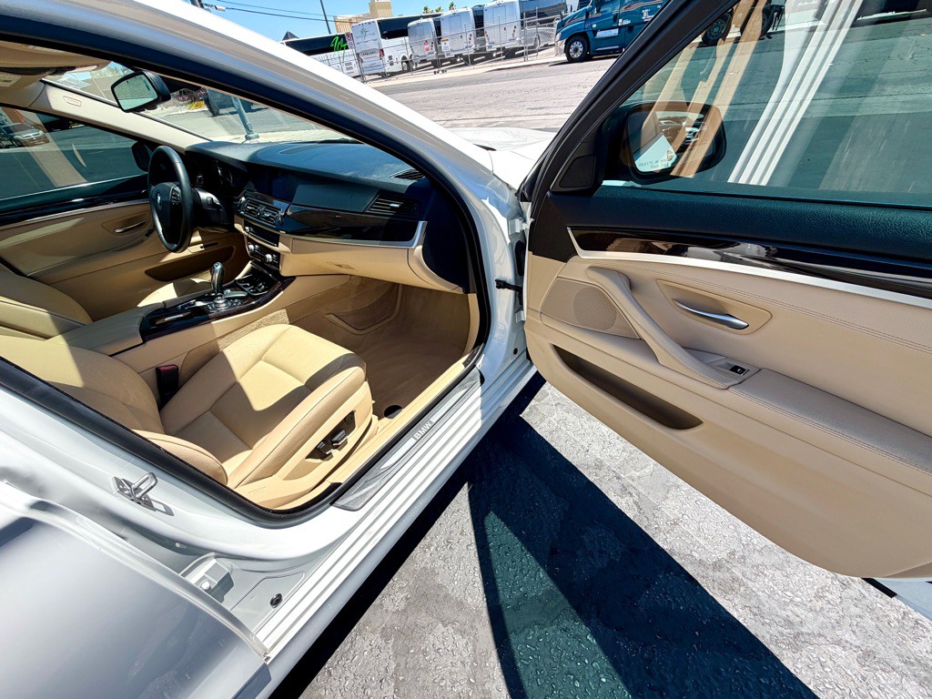 2012 BMW 5 Series Image 50
