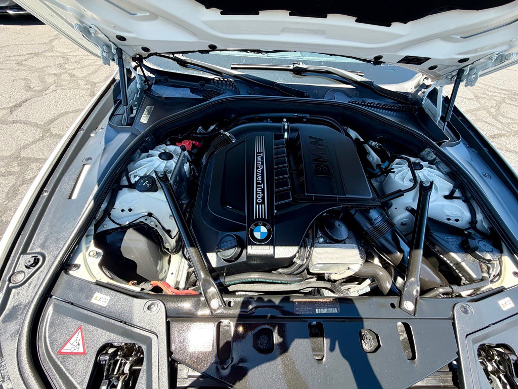 2012 BMW 5 Series Image 51