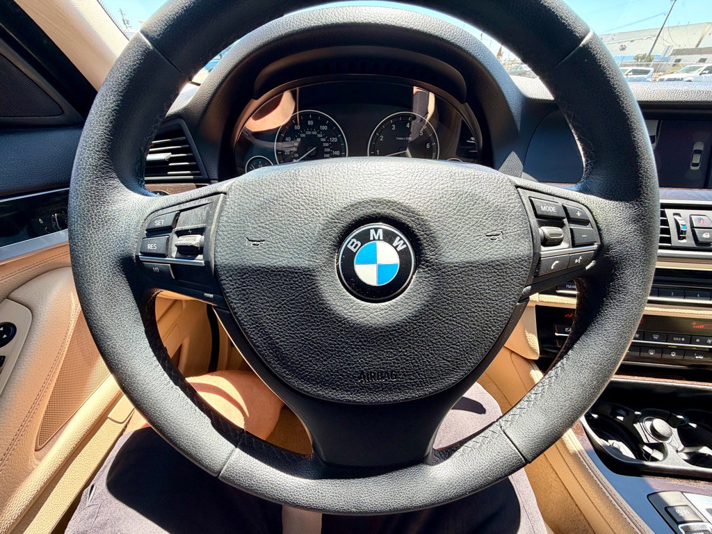 2012 BMW 5 Series Image 55