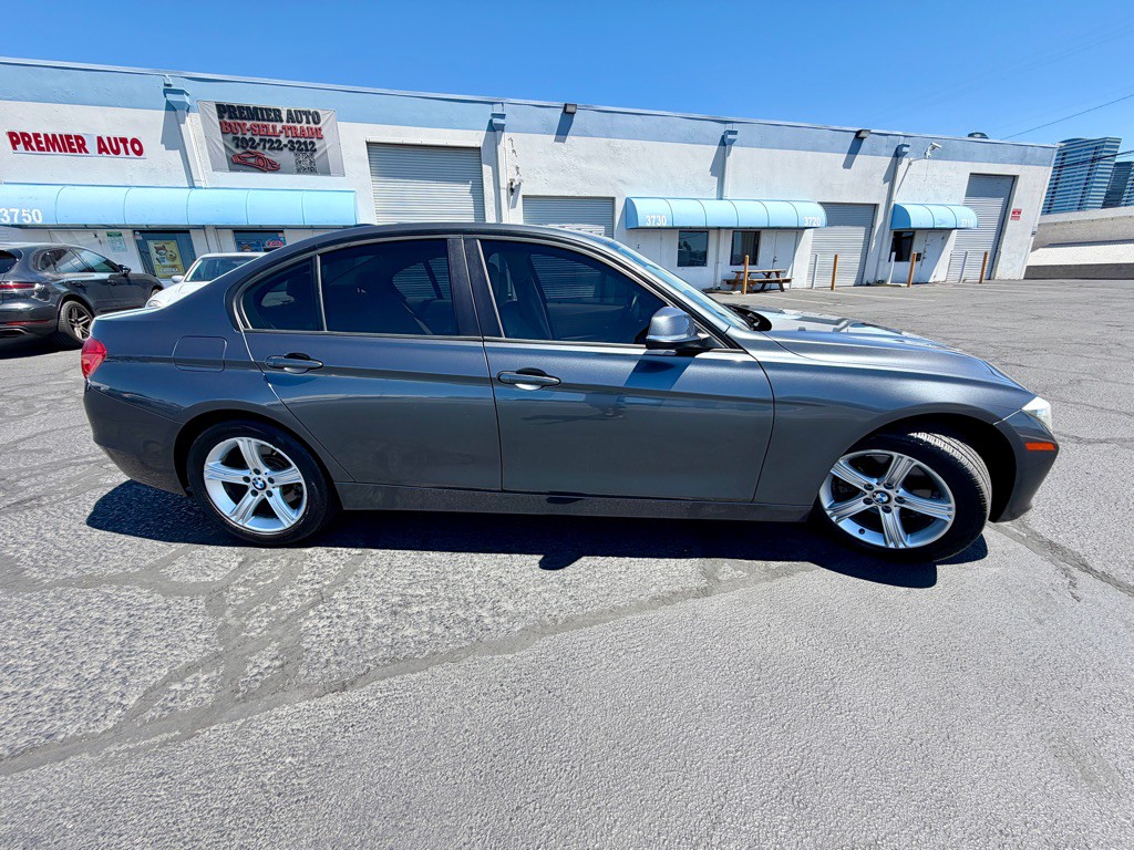 2014 BMW 3 Series Image 4