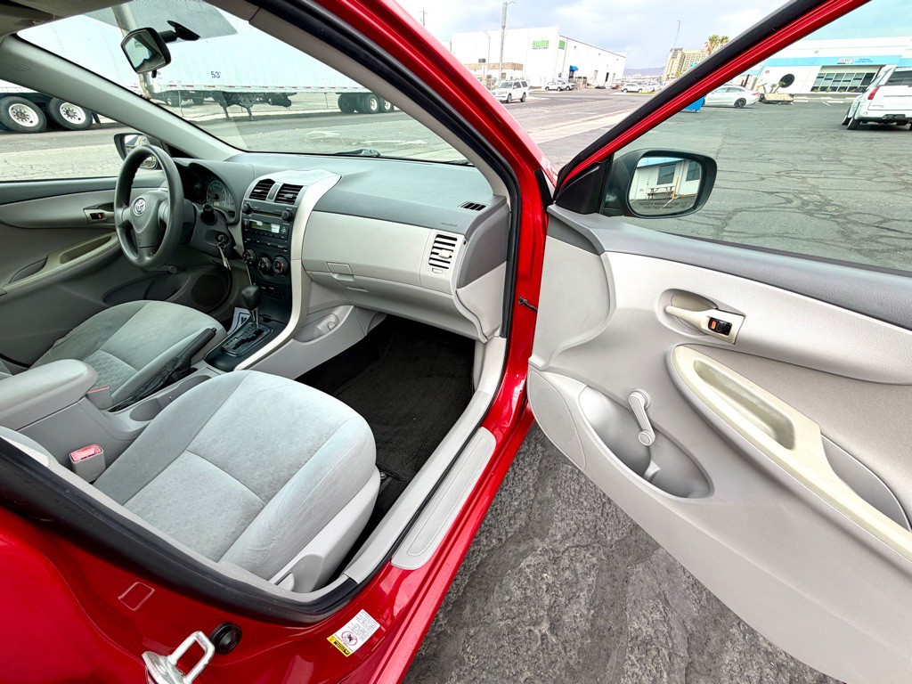 2009 Toyota Corolla Image 28