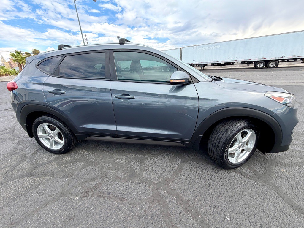 2016 Hyundai Tucson Image 4
