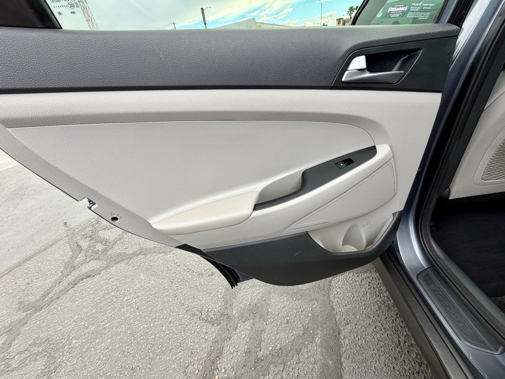 2016 Hyundai Tucson Image 12