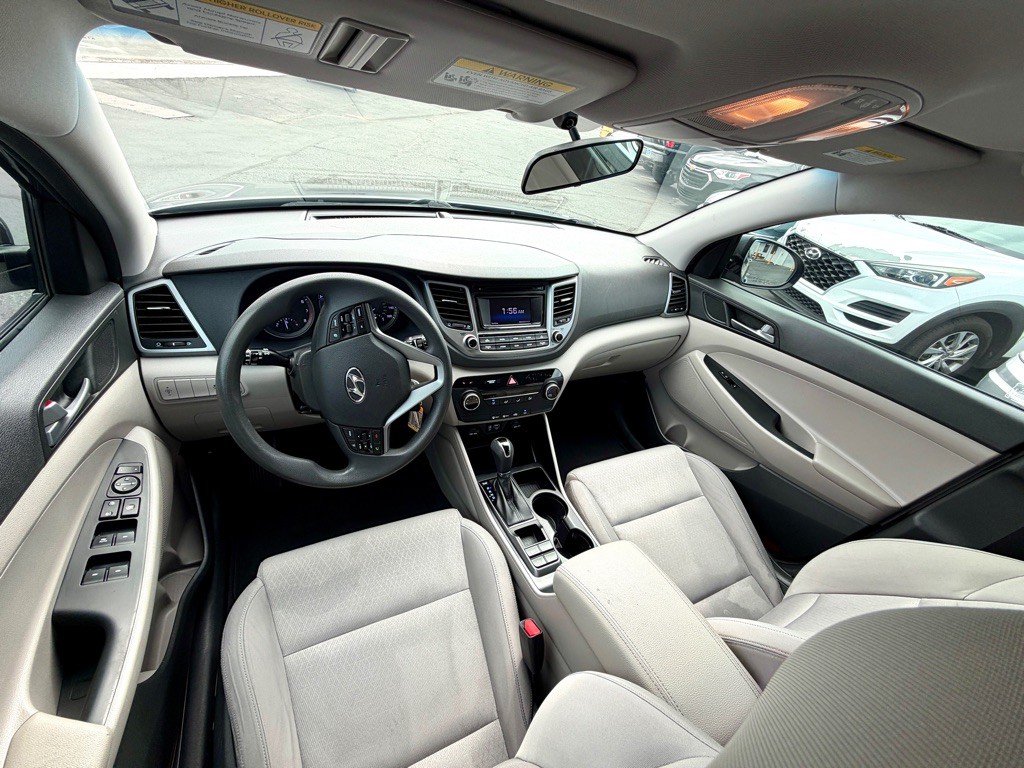 2016 Hyundai Tucson Image 16