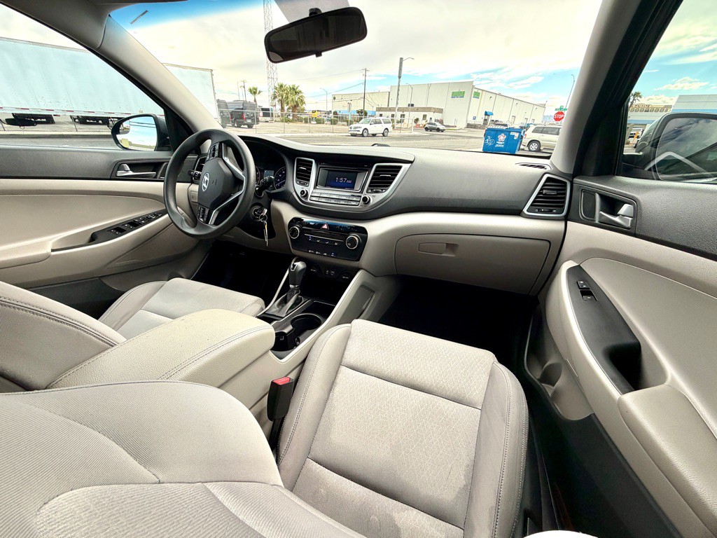 2016 Hyundai Tucson Image 23