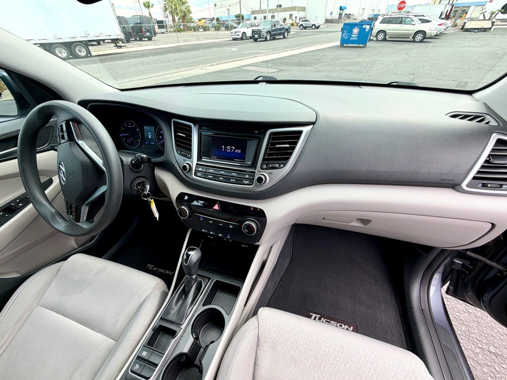2016 Hyundai Tucson Image 28