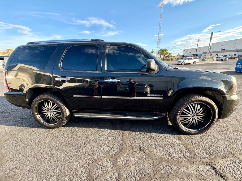 2012 GMC Yukon Image 4