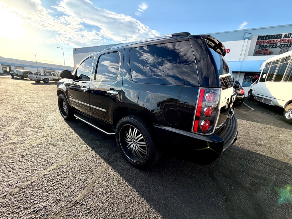 2012 GMC Yukon Image 7