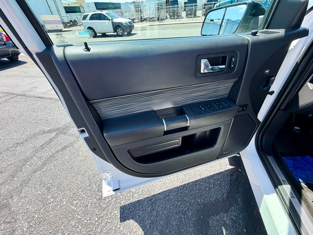 2018 Ford Flex Image 11