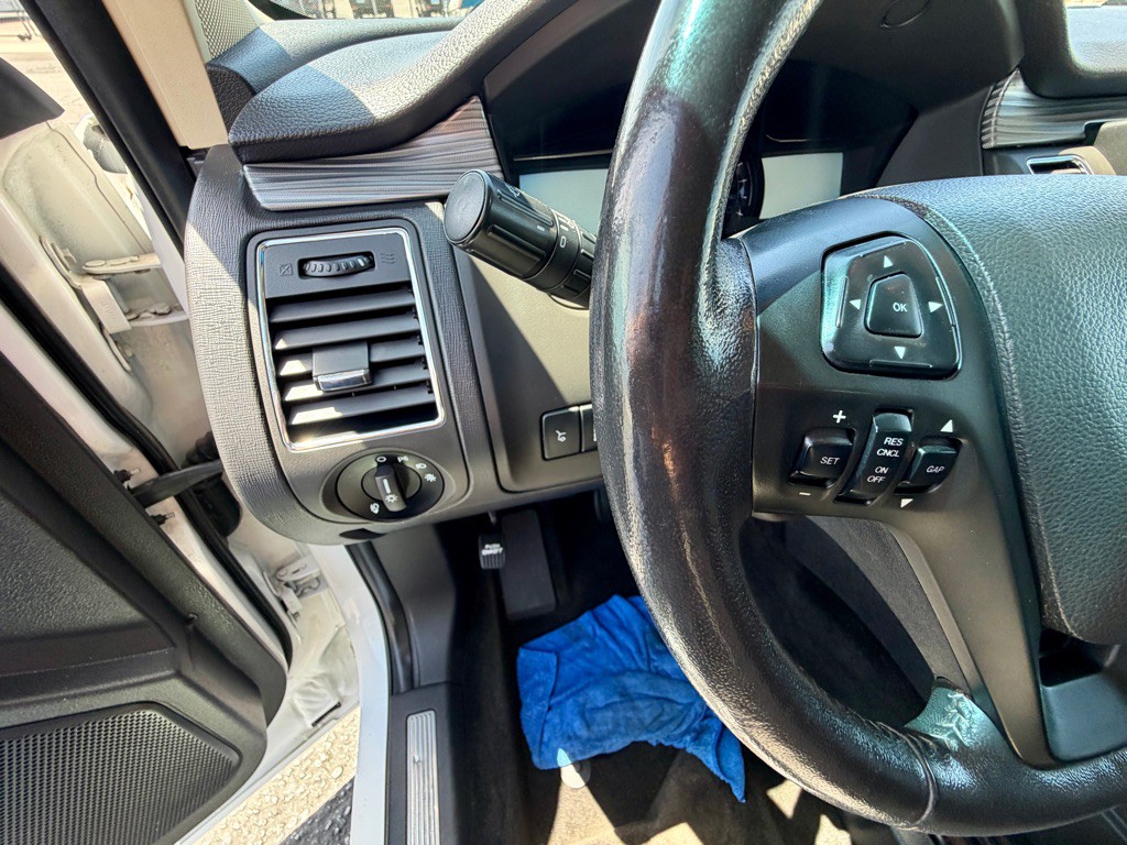 2018 Ford Flex Image 13
