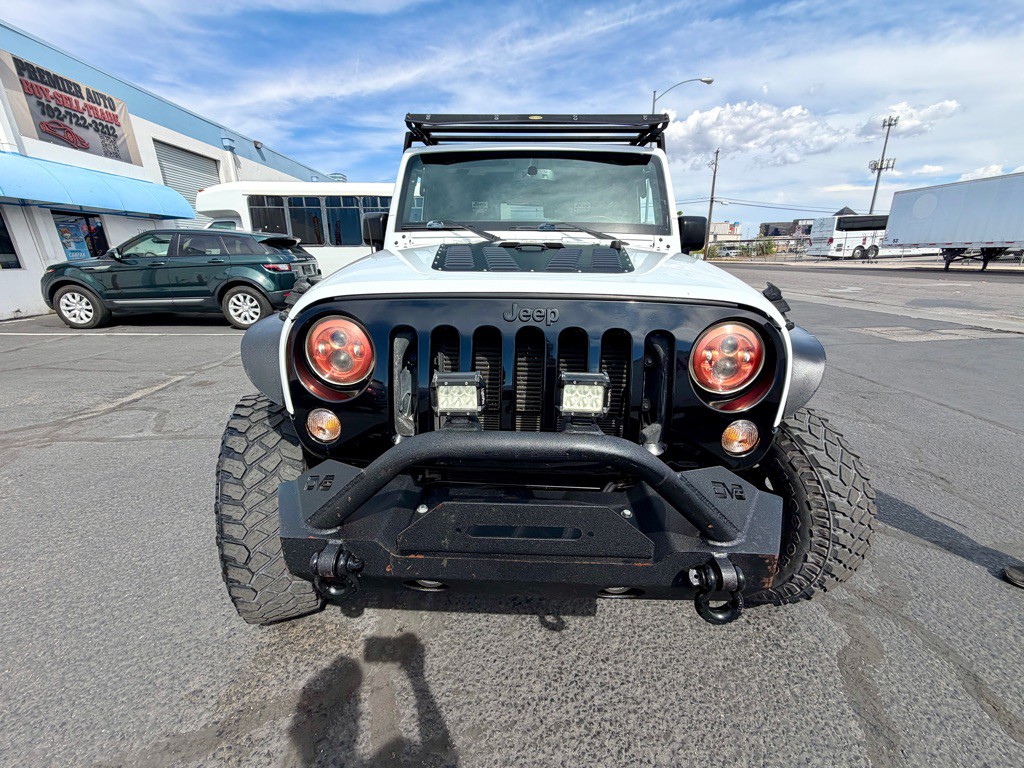 2017 Jeep Wrangler Image 2