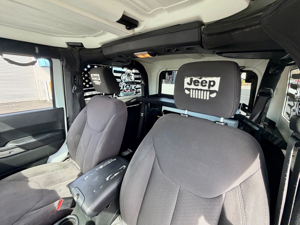 2017 Jeep Wrangler Image 14