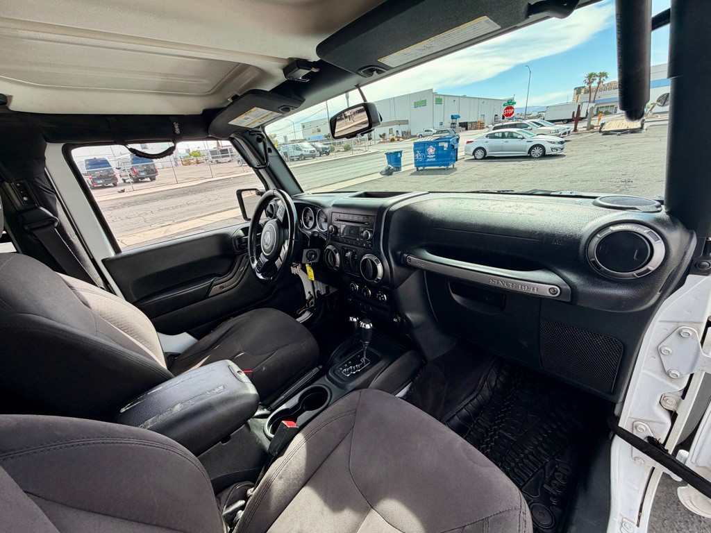 2017 Jeep Wrangler Image 25