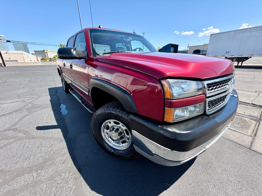 2005 Chevrolet Silverado 1500 Image 3