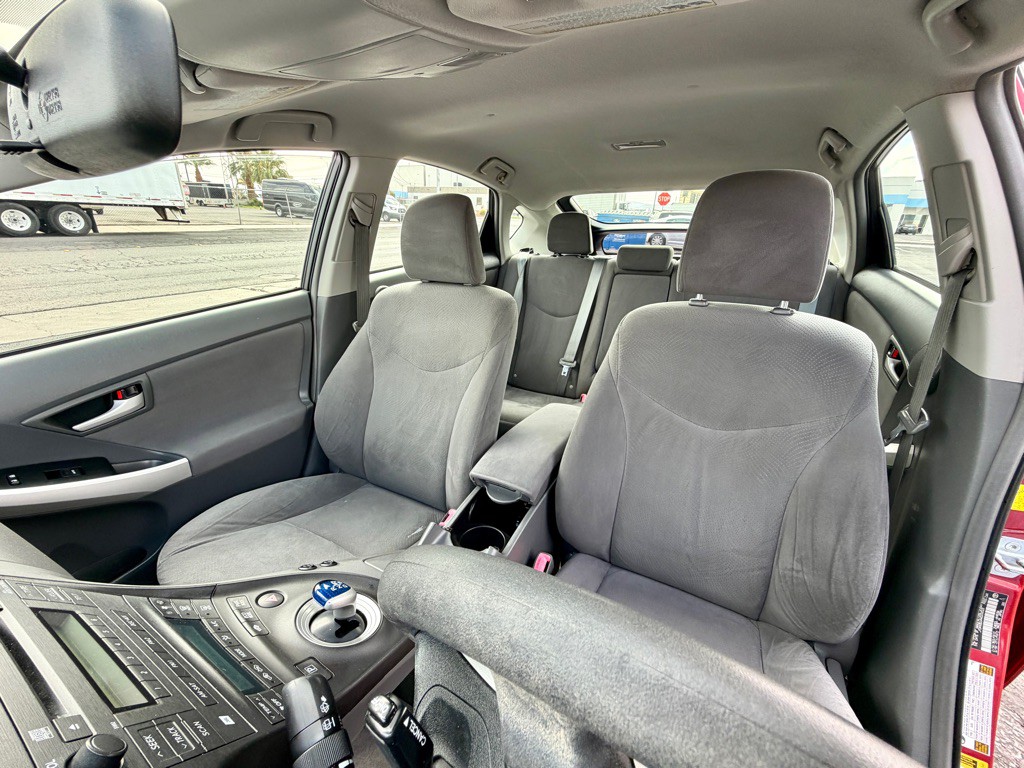 2010 Toyota Prius Image 12