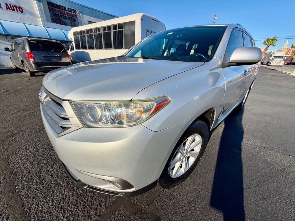 2013 Toyota Highlander Image 1