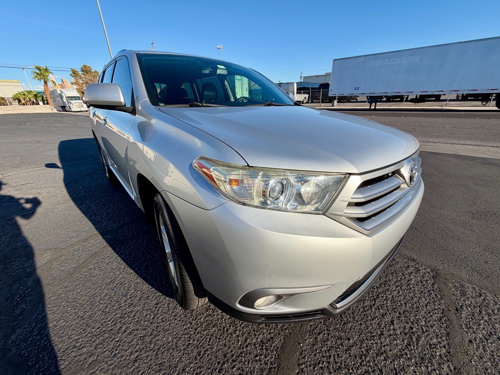 2013 Toyota Highlander Image 10