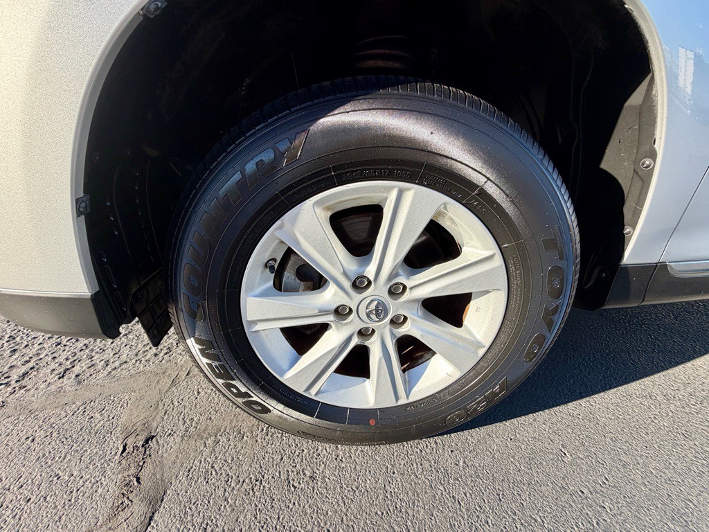 2013 Toyota Highlander Image 11