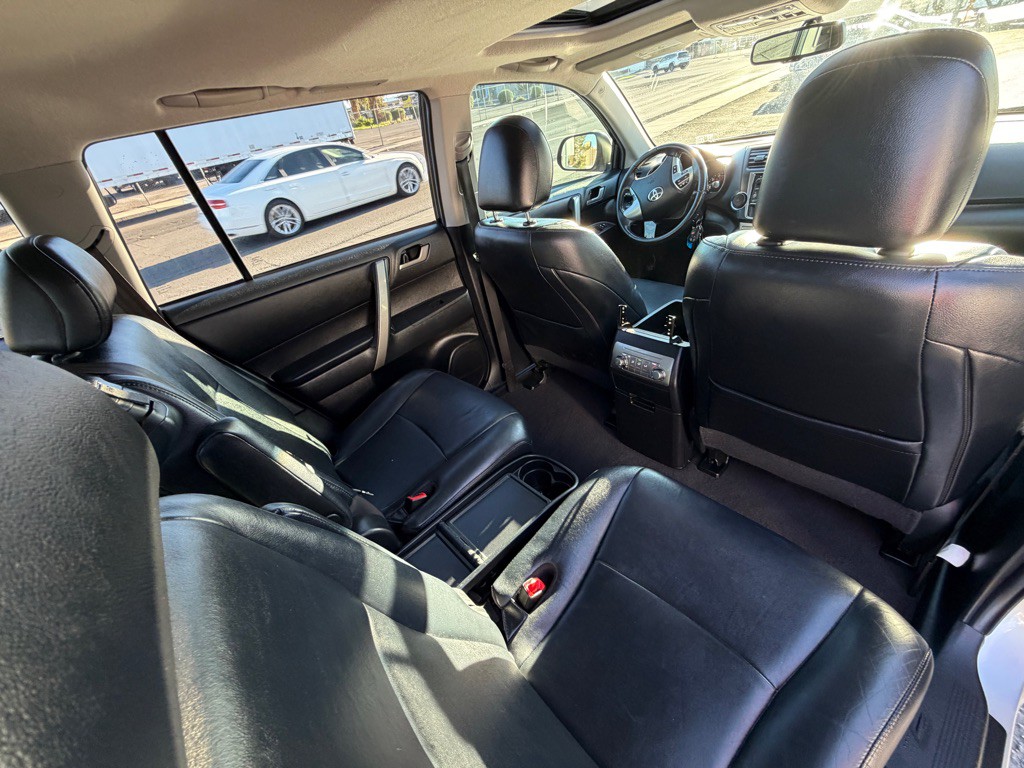 2013 Toyota Highlander Image 24