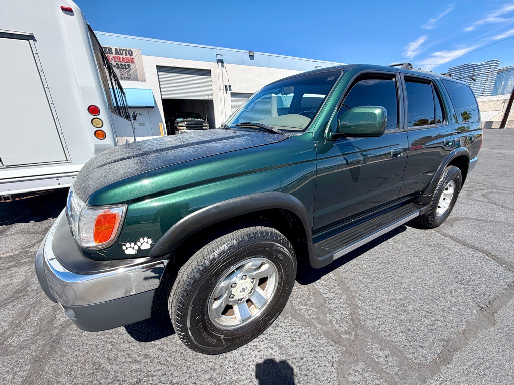 2000 Toyota 4Runner Image 9