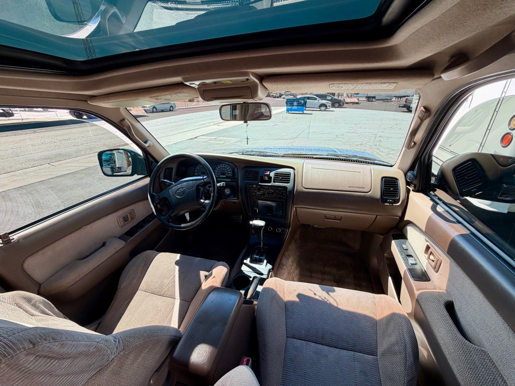 2000 Toyota 4Runner Image 25