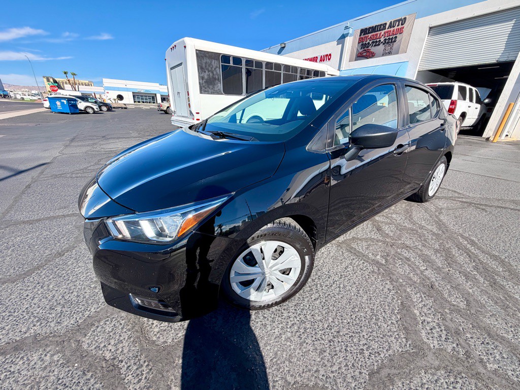 2021 Nissan Versa Image 6