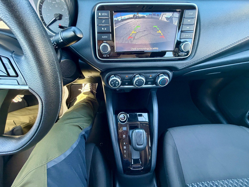 2021 Nissan Versa Image 30