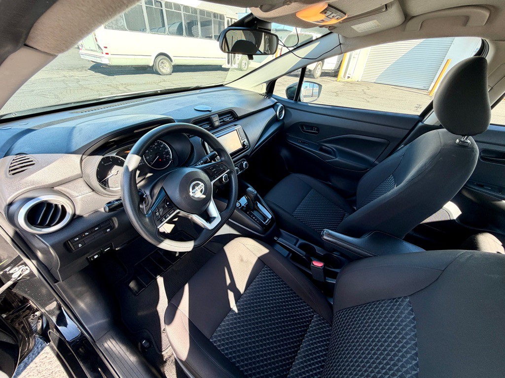 2021 Nissan Versa Image 34