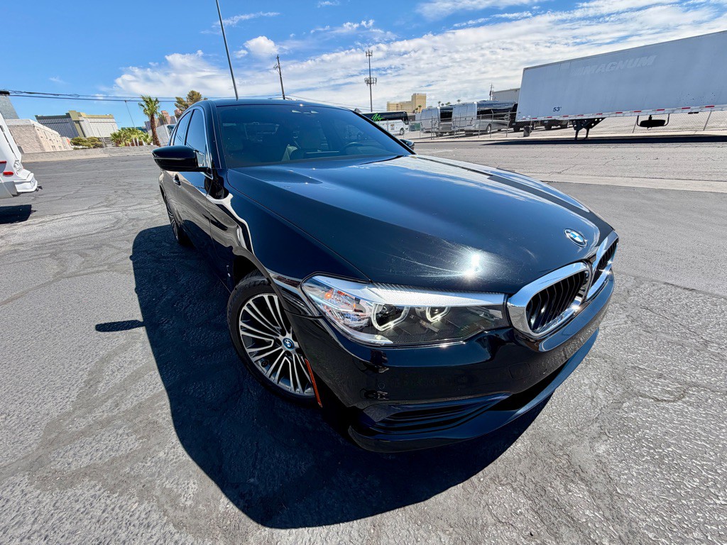 2019 BMW 5 Series Image 3
