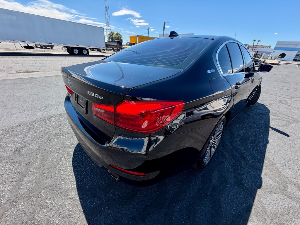 2019 BMW 5 Series Image 6
