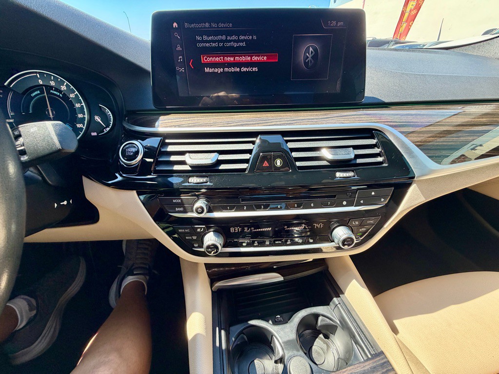 2019 BMW 5 Series Image 26