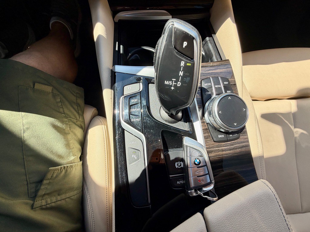 2019 BMW 5 Series Image 30