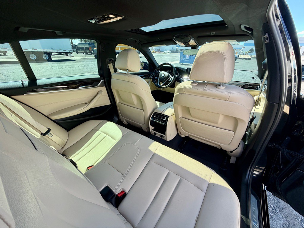 2019 BMW 5 Series Image 39