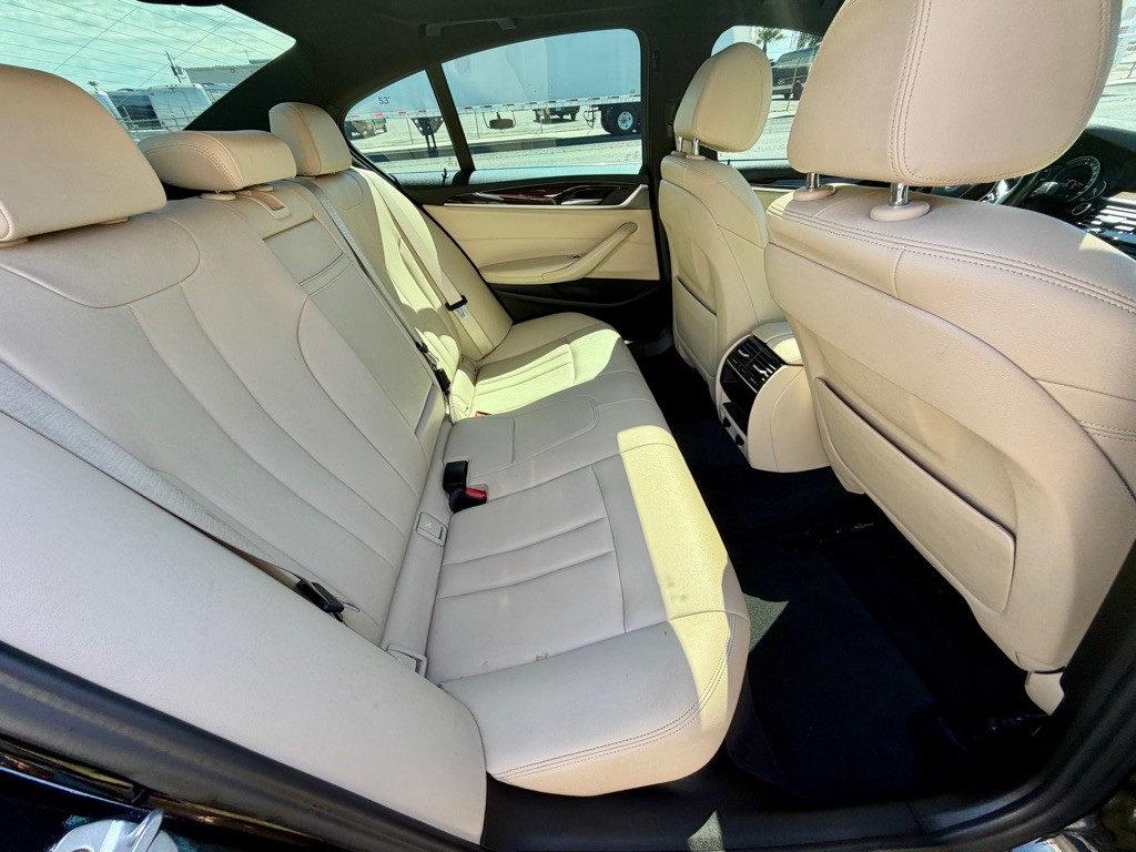 2019 BMW 5 Series Image 40