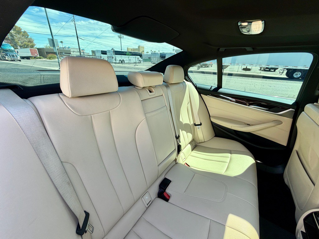 2019 BMW 5 Series Image 41