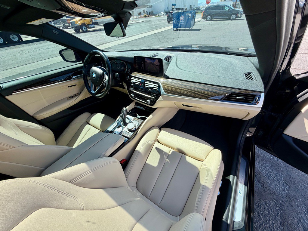 2019 BMW 5 Series Image 43