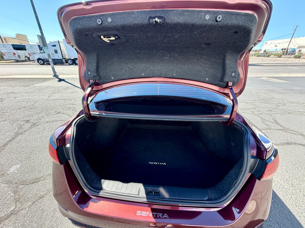 2020 Nissan Sentra Image 28