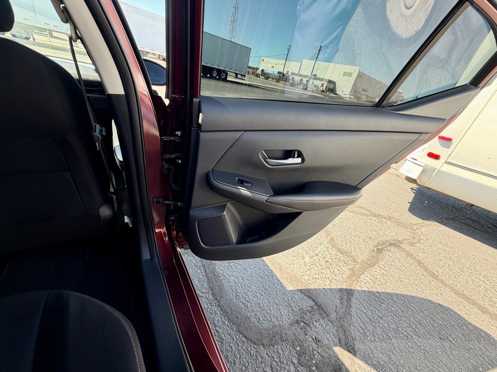 2020 Nissan Sentra Image 30