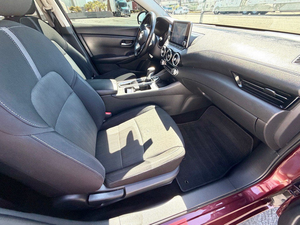2020 Nissan Sentra Image 38