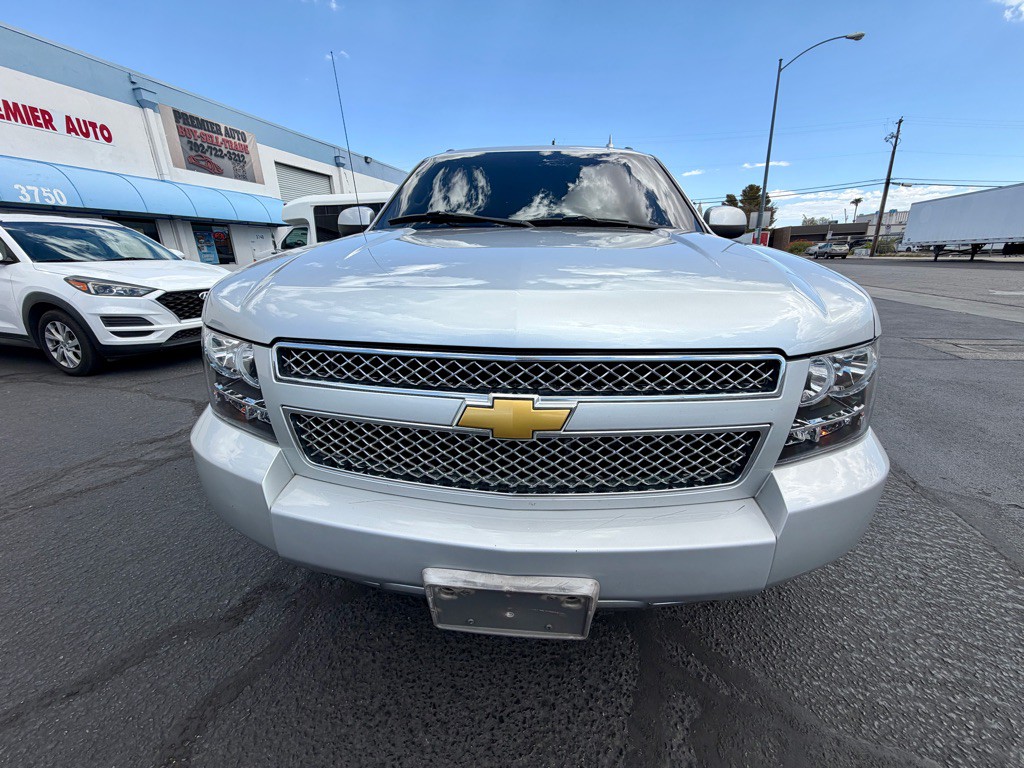 2013 Chevrolet Avalanche Image 10
