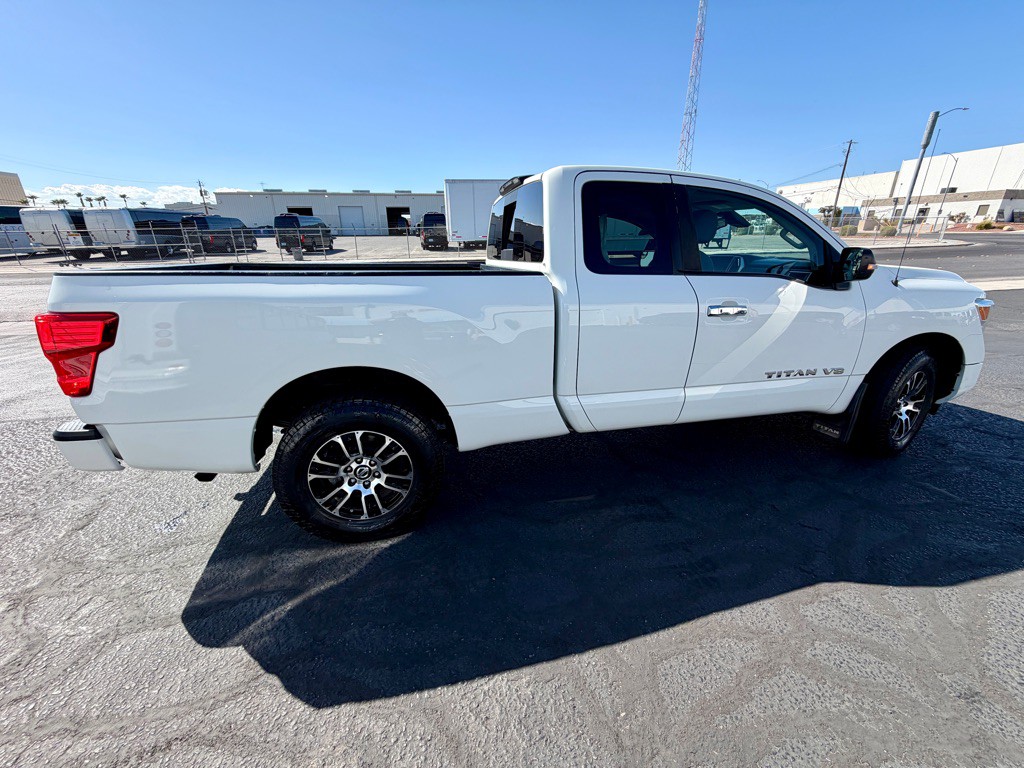 2020 Nissan Titan Image 6