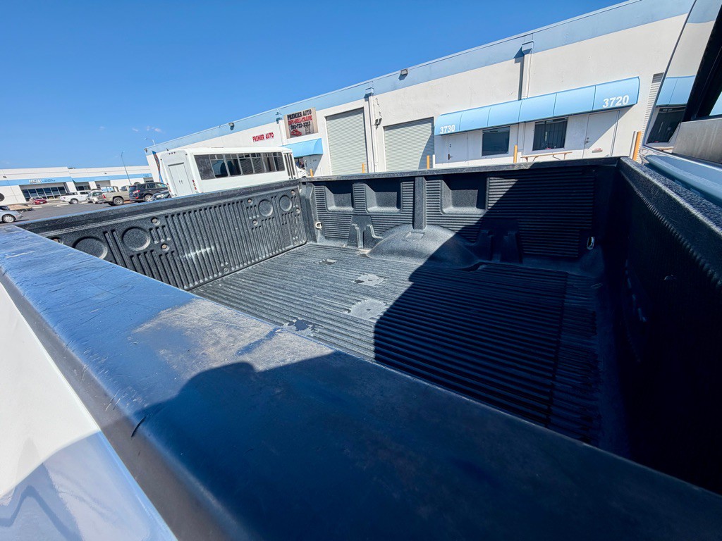 2020 Nissan Titan Image 18
